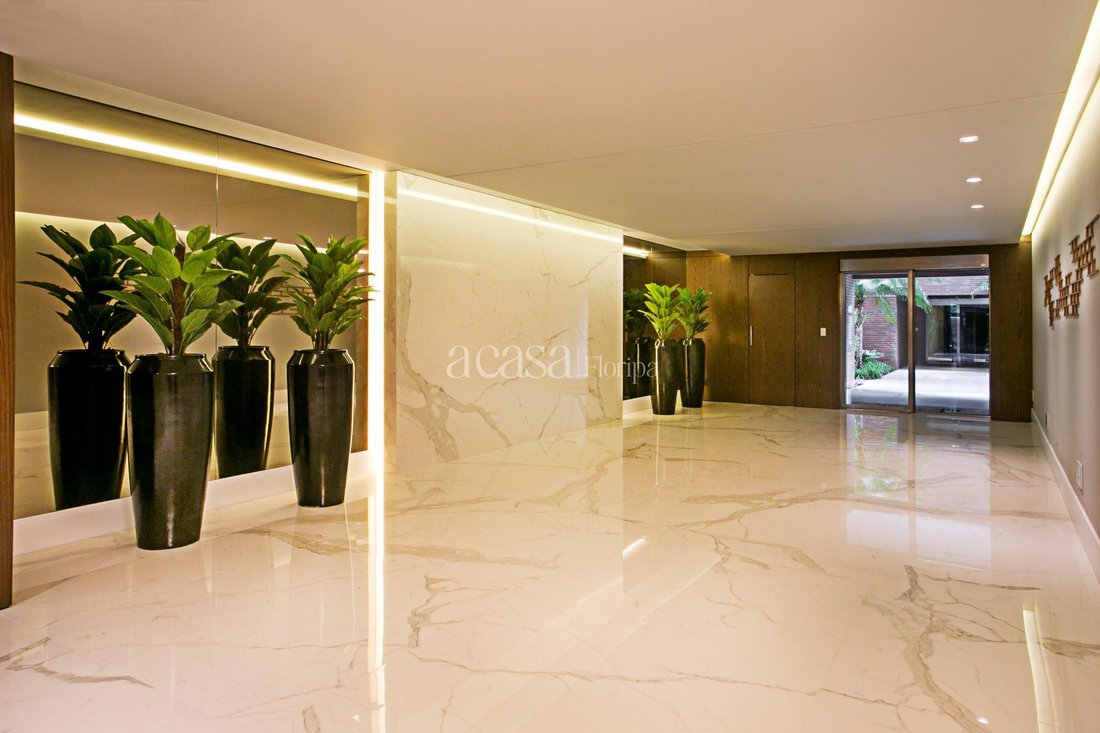 Apartment in Florianópolis, State of Santa Catarina, Brazil 5 - 18333913