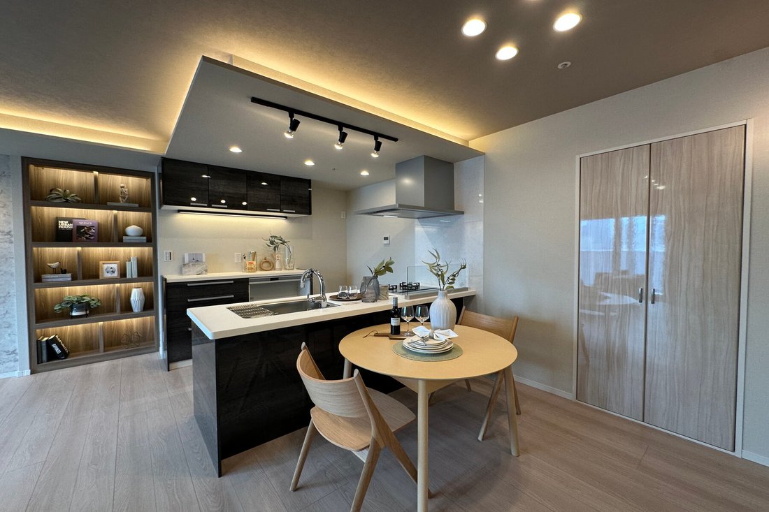 Condo in Tokyo, Tokyo, Japan 2 - 18334032