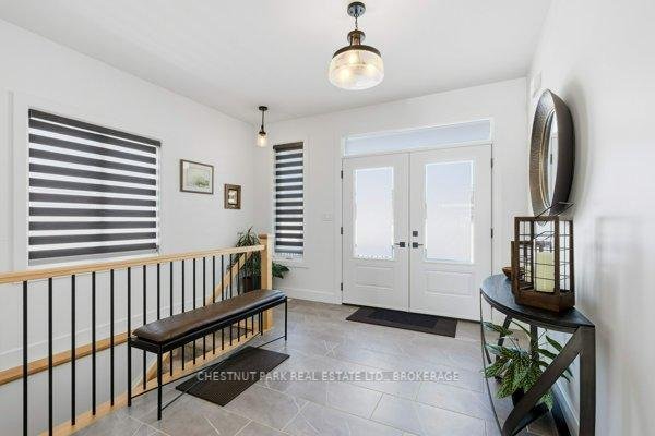 House in Kingston, Ontario, Canada 2 - 17547438