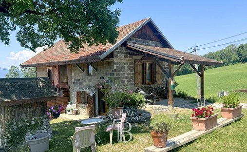 House in Mouxy, Auvergne-Rhône-Alpes, France 1