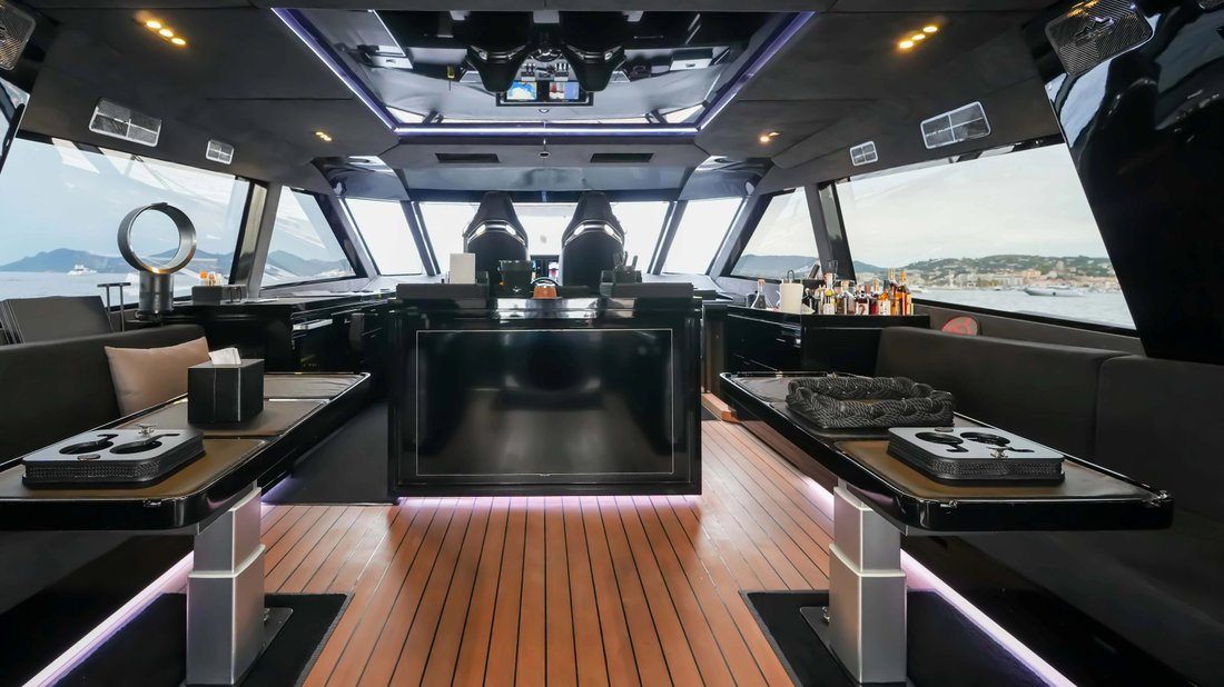 Motor Yacht in France 2 - 18333921