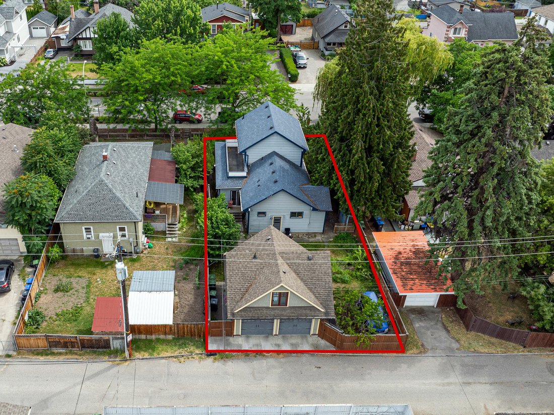 House in Kelowna, British Columbia, Canada 1 - 18334147
