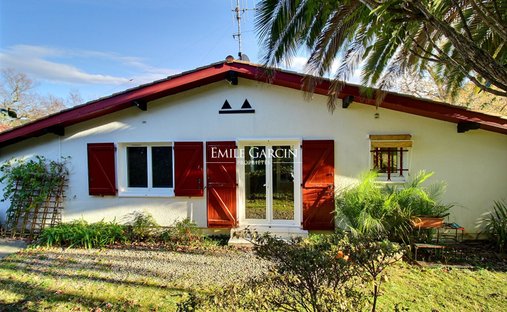 Villa in Bidart, Nouvelle-Aquitaine, France 1