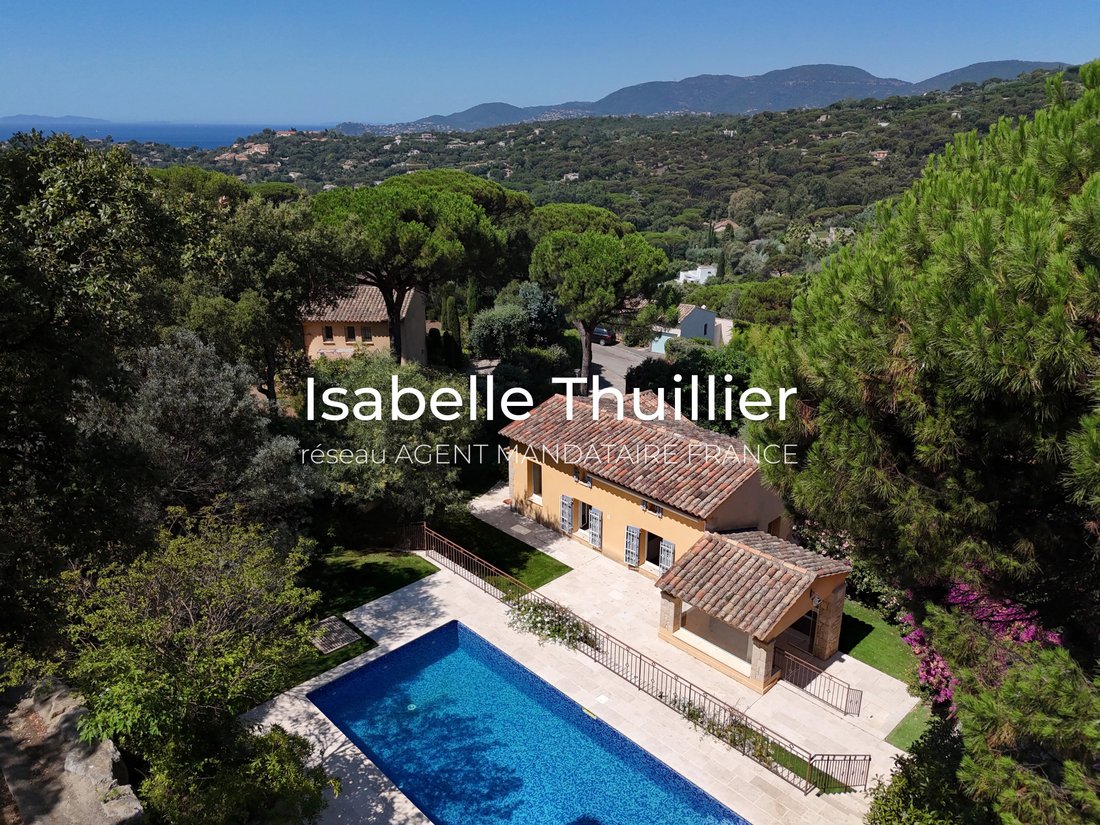 Villa in La Croix-Valmer, Provence-Alpes-Côte d'Azur, France 1 - 18334200