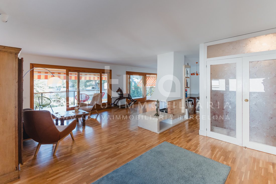 Villa in Esplugues de Llobregat, Catalonia, Spain 2 - 18333804