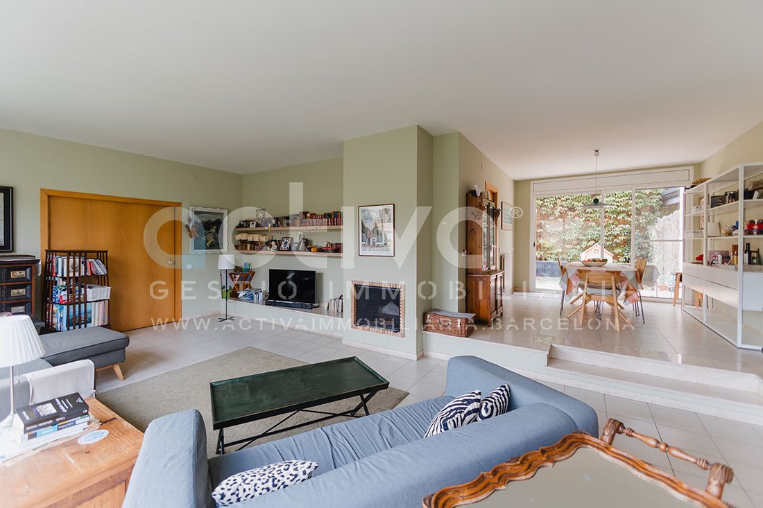 Chalet in Sant Just Desvern, Catalonia, Spain 3 - 18333848