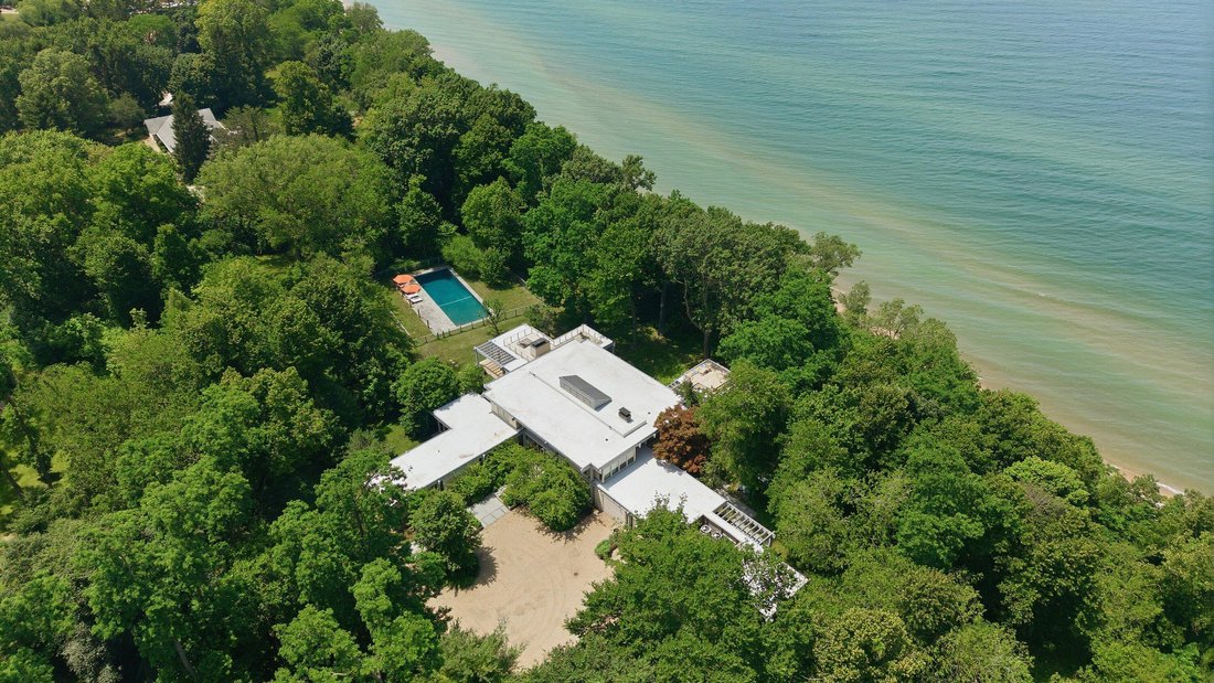 House in Benton Harbor, Michigan, United States 1 - 18334180