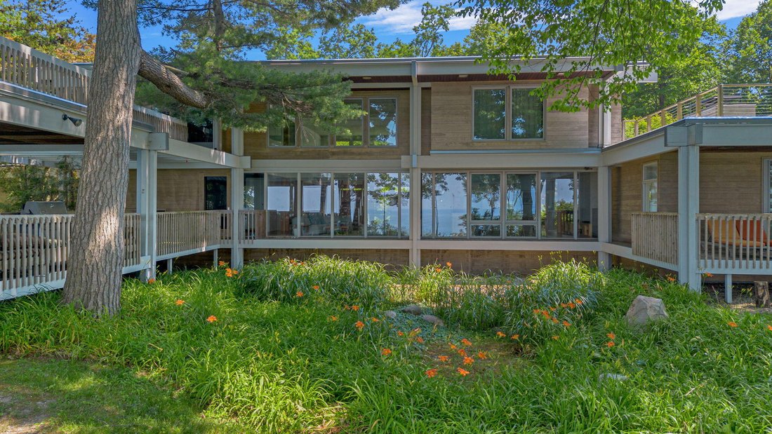 House in Benton Harbor, Michigan, United States 3 - 18334180