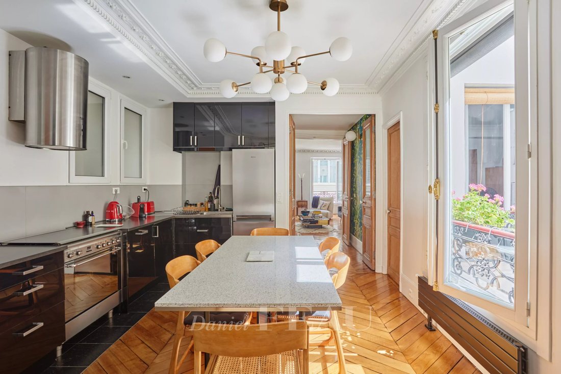 Appartamento a Porte Saint Denis-Paradis, Paris 10e Arrondissement, Parigi 3 - 18334075
