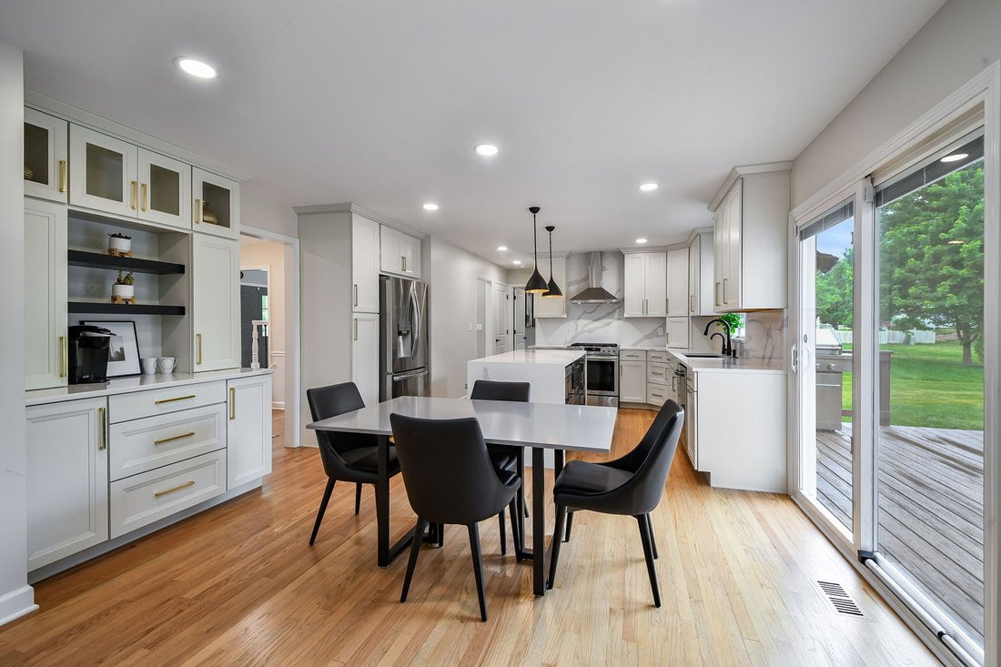 House in Naperville, Illinois, United States 3 - 18334102