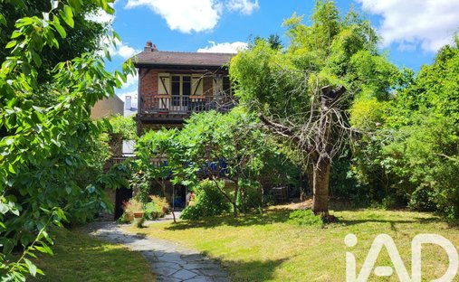 House in RER-Lombart, Fontenay-aux-Roses, France 1