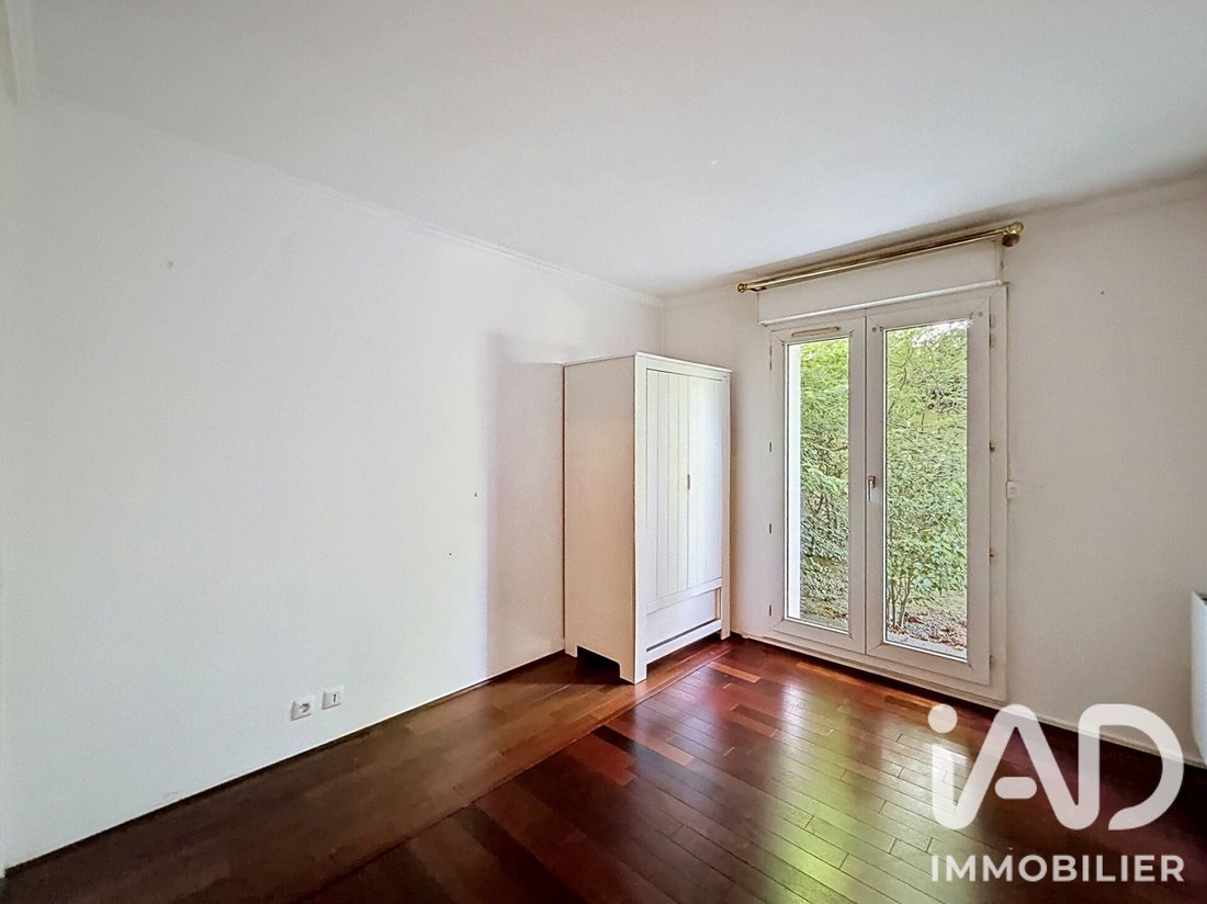 Apartment in La Fontaine-Parc des Sceaux-Croix de Berny-Centre Ville, Antony, France 4 - 18337263