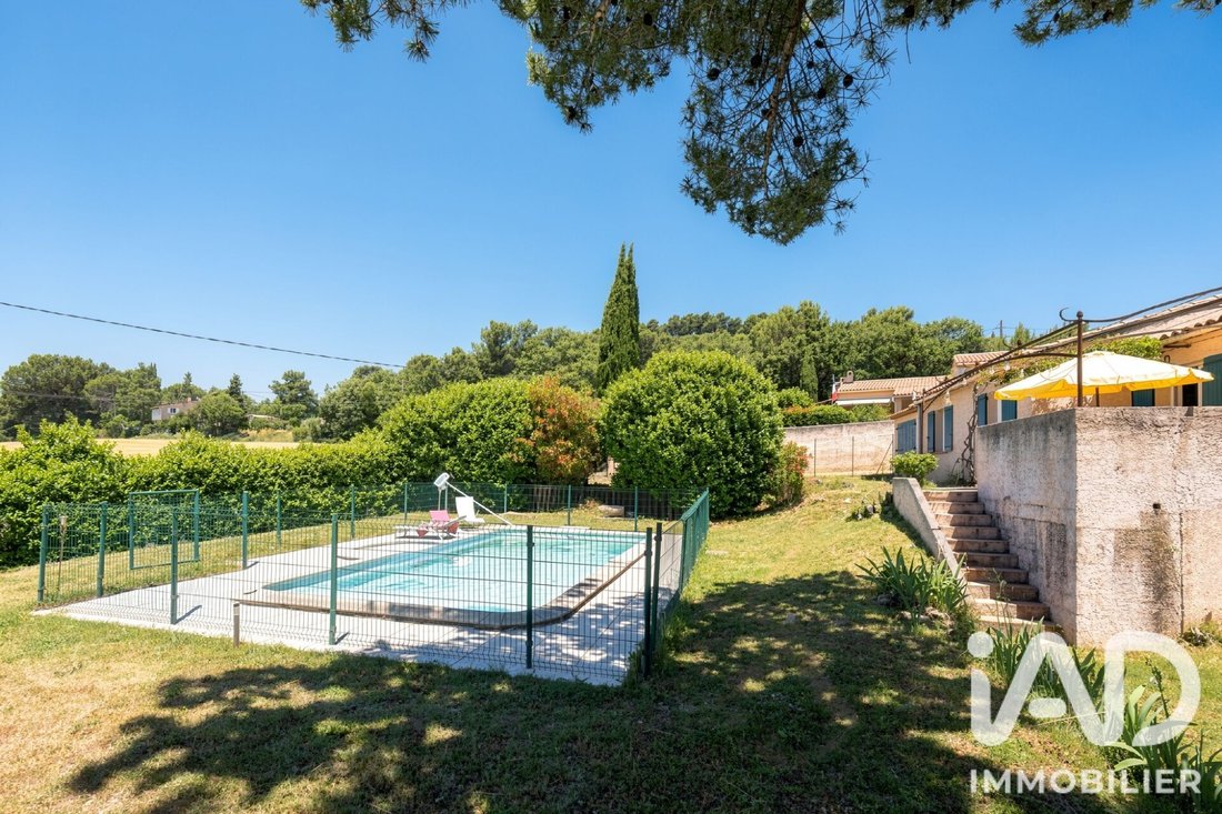 House in Pertuis, Provence-Alpes-Côte d'Azur, France 1 - 18338064