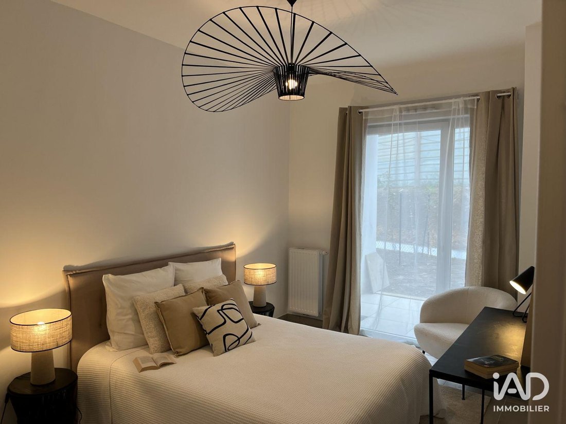 Apartment in Saint Tronc, 10e Arrondissement, Marseille 4 - 18339191