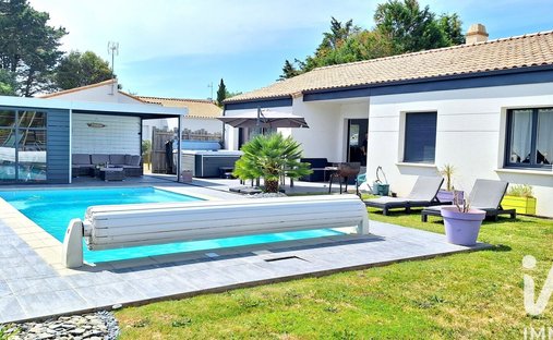 House in Littoral Ouest, Talmont-Saint-Hilaire, France 1