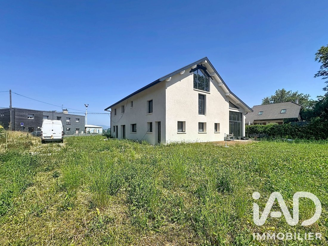 House in Vétraz-Monthoux, Auvergne-Rhône-Alpes, France 2 - 18337396