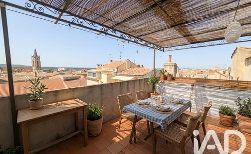 Apartment in Comtale-Cente-Cours Mirabeau, Aix-en-Provence, France 1