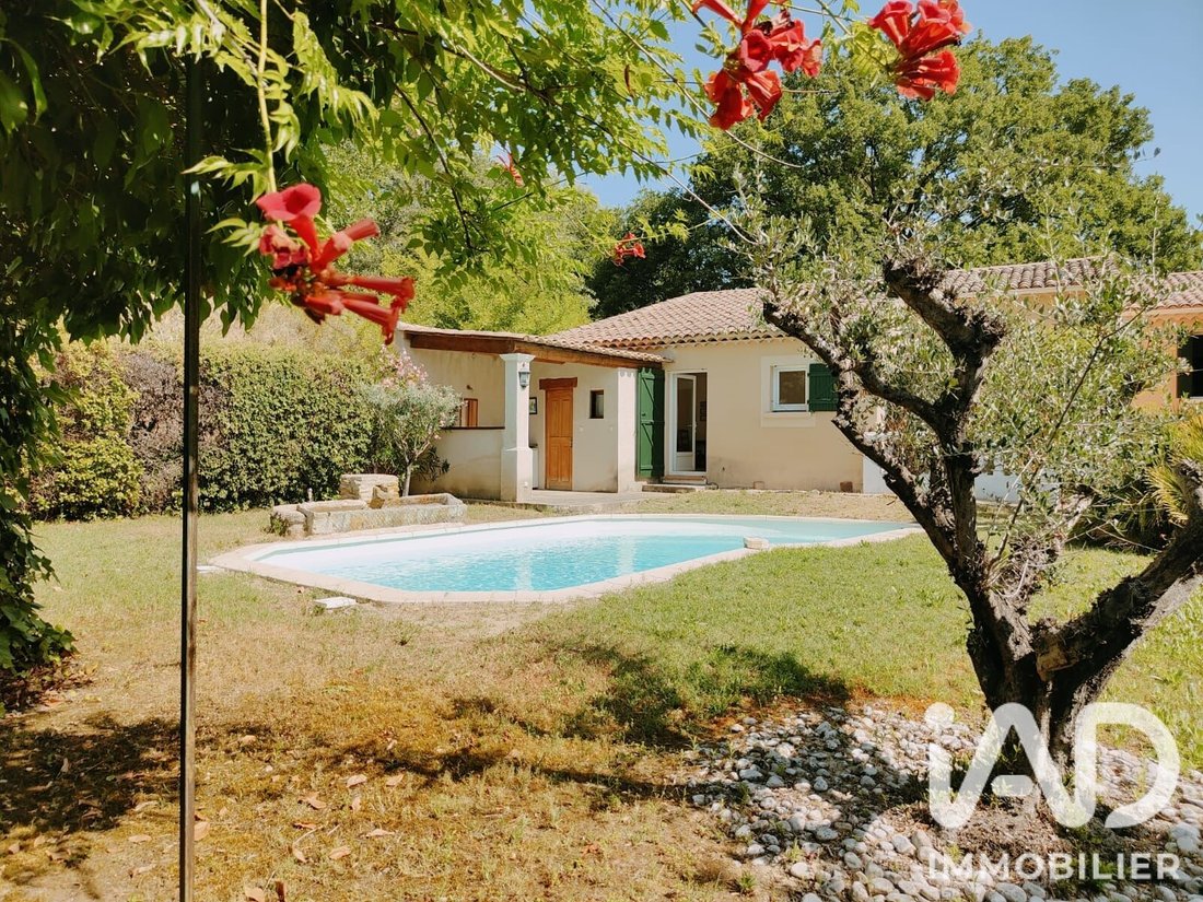 House in La Tour-d'Aigues, Provence-Alpes-Côte d'Azur, France 1 - 18339079
