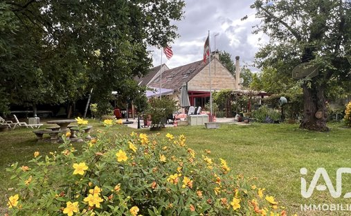 House in Marolles-en-Brie, Ile-de-France, France 1