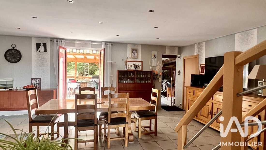 House in Marolles-en-Brie, Ile-de-France, France 2 - 18337471