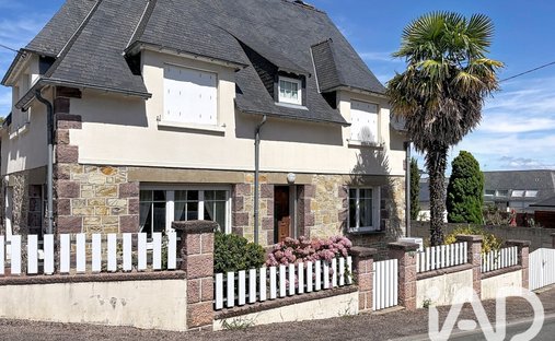 House in Saint-Cast-le-Guildo, Brittany, France 1