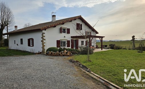 House in Arbouet-Sussaute, Nouvelle-Aquitaine, France 1