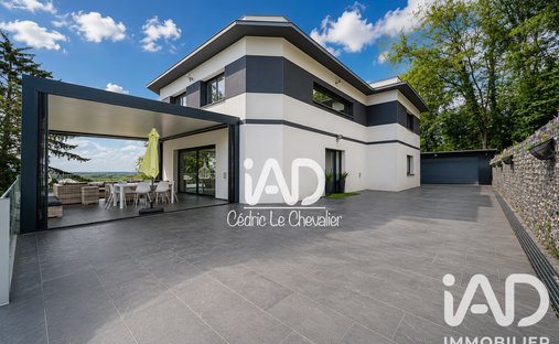 House in Carnetin, Ile-de-France, France 1