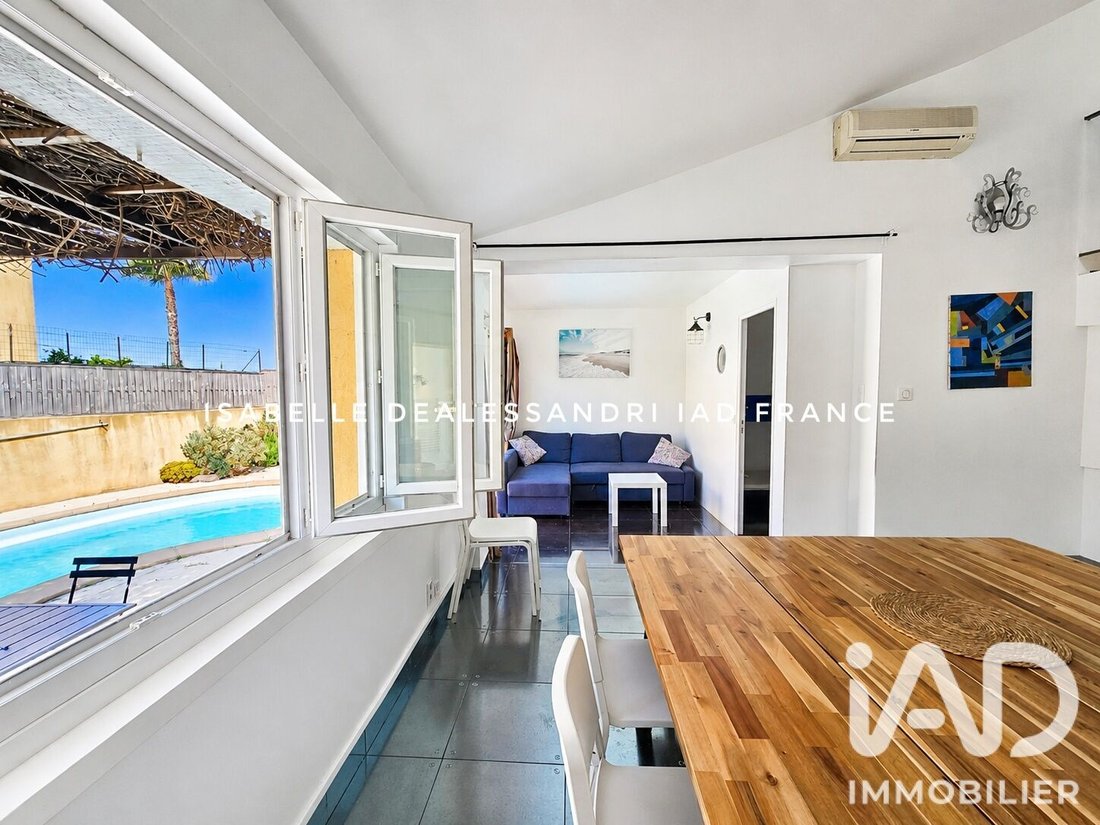 House in Beaucours-La Gorguette-La Morvenede, Sanary-sur-Mer, France 3 - 18339098
