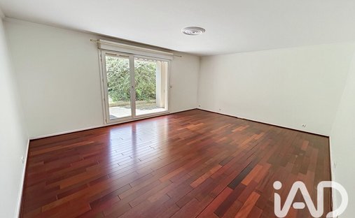 Apartment in La Fontaine-Parc des Sceaux-Croix de Berny-Centre Ville, Antony, France 1