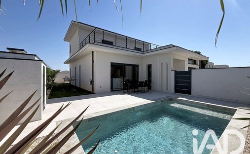 House in Peripherie, Serignan, France 1