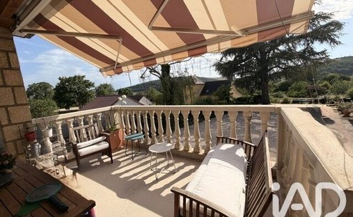 House in Saint-Gengoux-le-National, Bourgogne – Franche-Comté, France 1