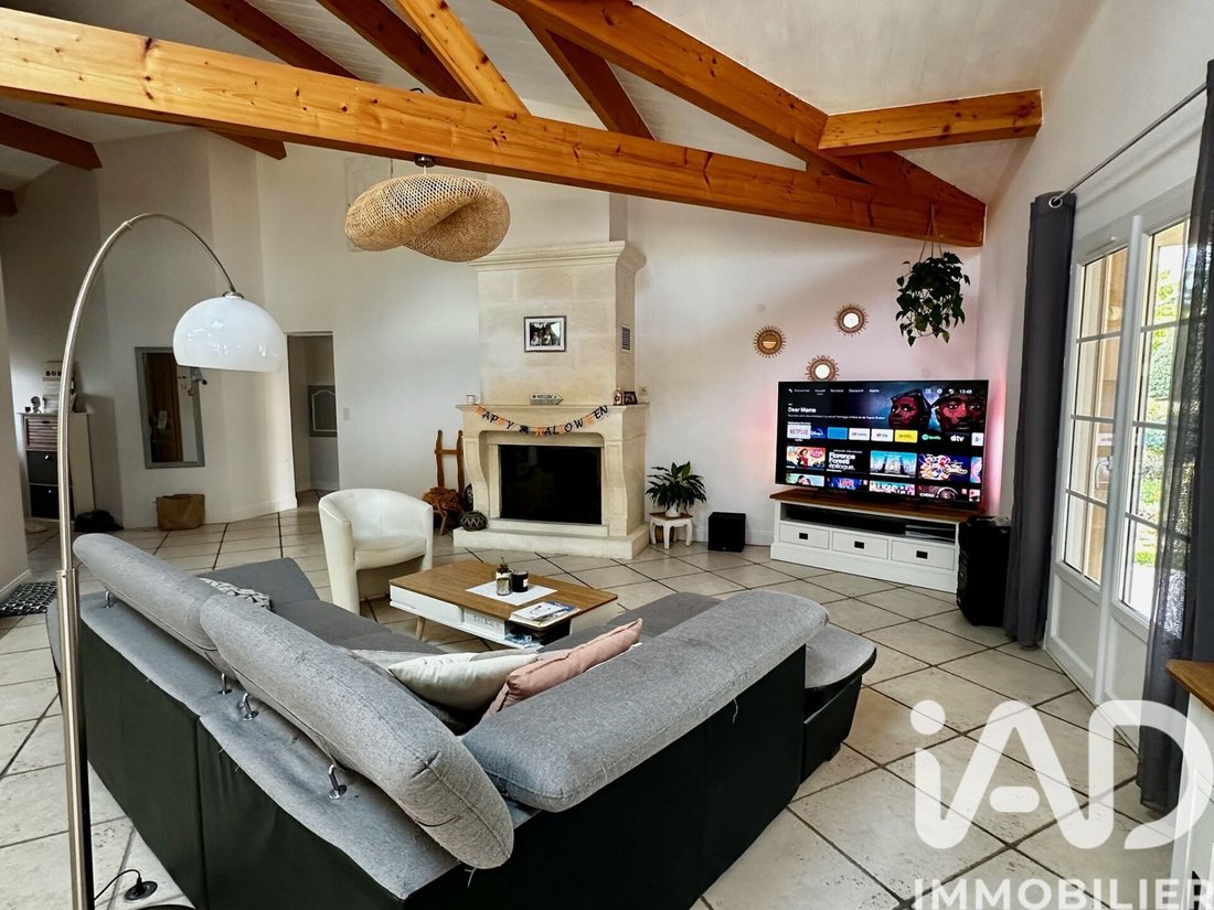House in Tonnay-Charente, Nouvelle-Aquitaine, France 3 - 18339040