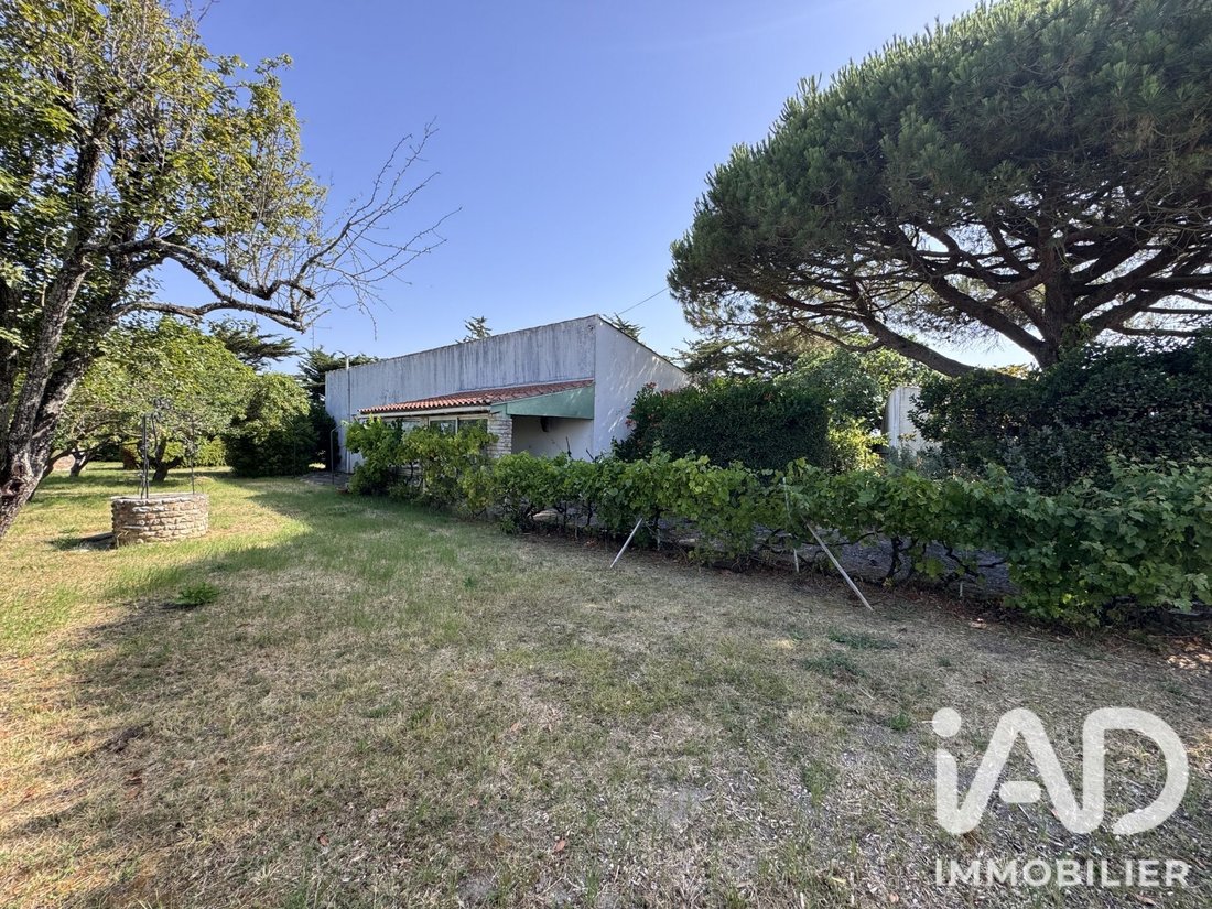 House in Saint-Clement-des-Baleines, Nouvelle-Aquitaine, France 1 - 18338721