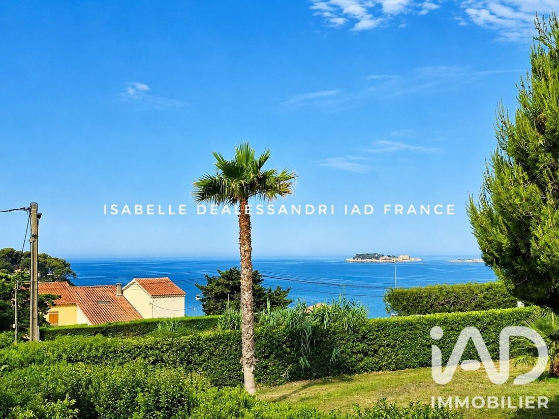 House in Beaucours-La Gorguette-La Morvenede, Sanary-sur-Mer, France 1 - 18339098