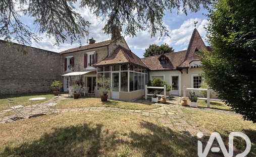 House in Arrondissement of Fontainebleau, Ile-de-France, France 1
