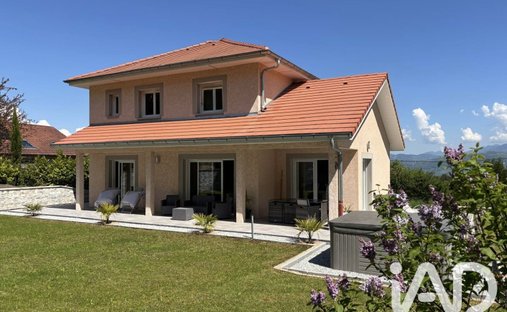 House in Sud, La Roche-sur-Foron, France 1