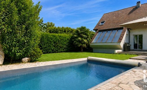 House in Hauts de Chennevières-Pince Vent, Chennevieres-sur-Marne, France 1