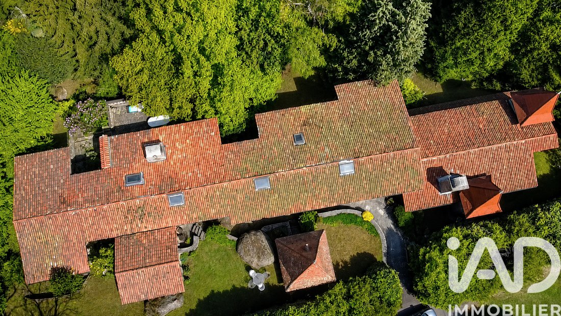 House in Orcines, Auvergne-Rhône-Alpes, France 2 - 17918959