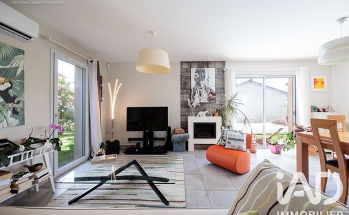 Casa en Saint-Genis-les-Ollières, Auvernia-Ródano-Alpes, Francia 1