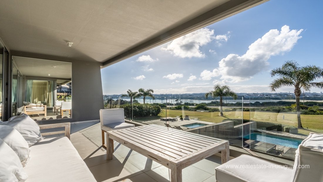 Apartment in Punta del Este, Maldonado Department, Uruguay 2 - 18334311
