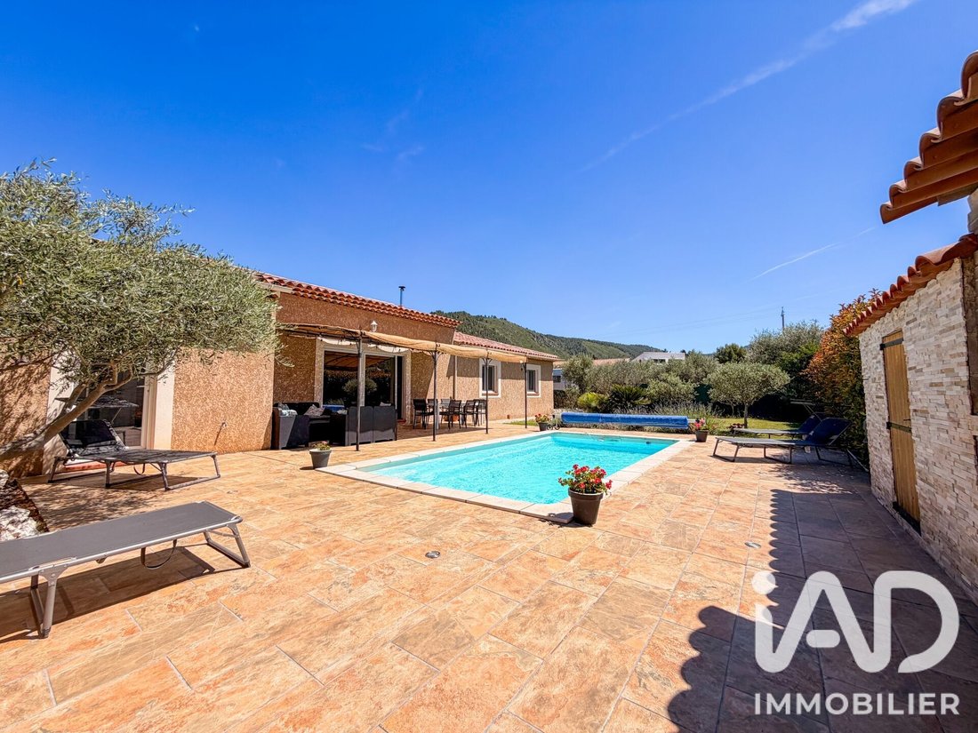 House in Cuges-les-Pins, Provence-Alpes-Côte d'Azur, France 3 - 18339136