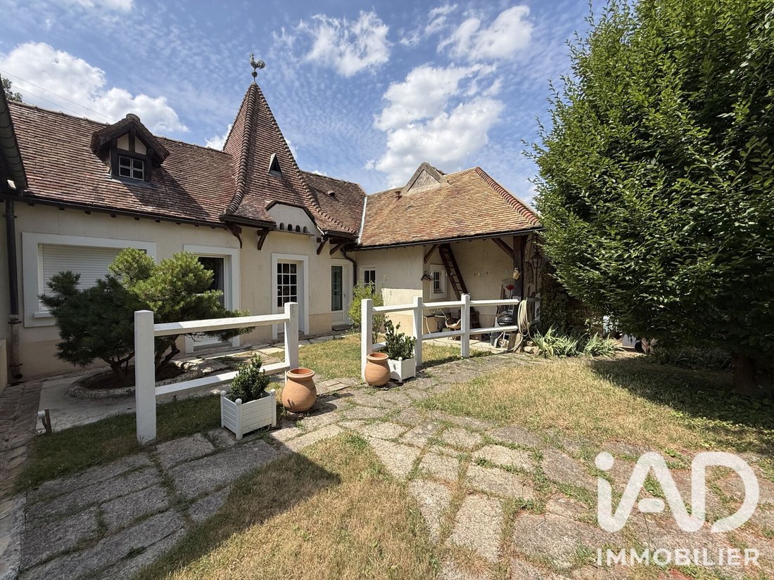 House in Arrondissement of Fontainebleau, Ile-de-France, France 2 - 18339000