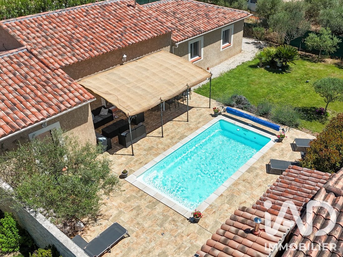 House in Cuges-les-Pins, Provence-Alpes-Côte d'Azur, France 1 - 18339136