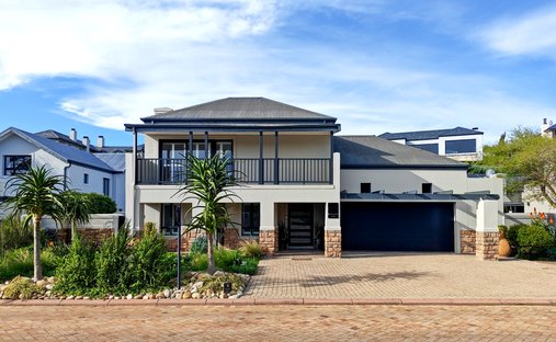 House in Cape Town, Western Cape, South Africa 1