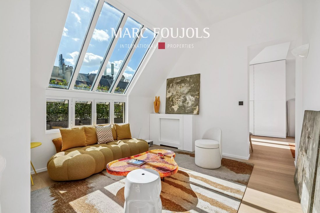 Apartment in Saint Philippe du Roule, Paris 8e Arrondissement, Paris 1 - 18334230