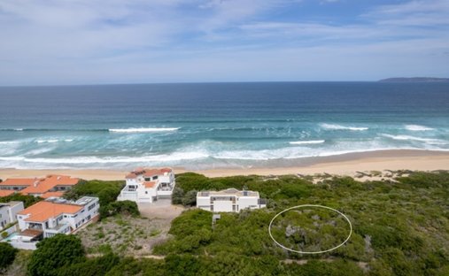 Land in Keurboomstrand, Western Cape, South Africa 1