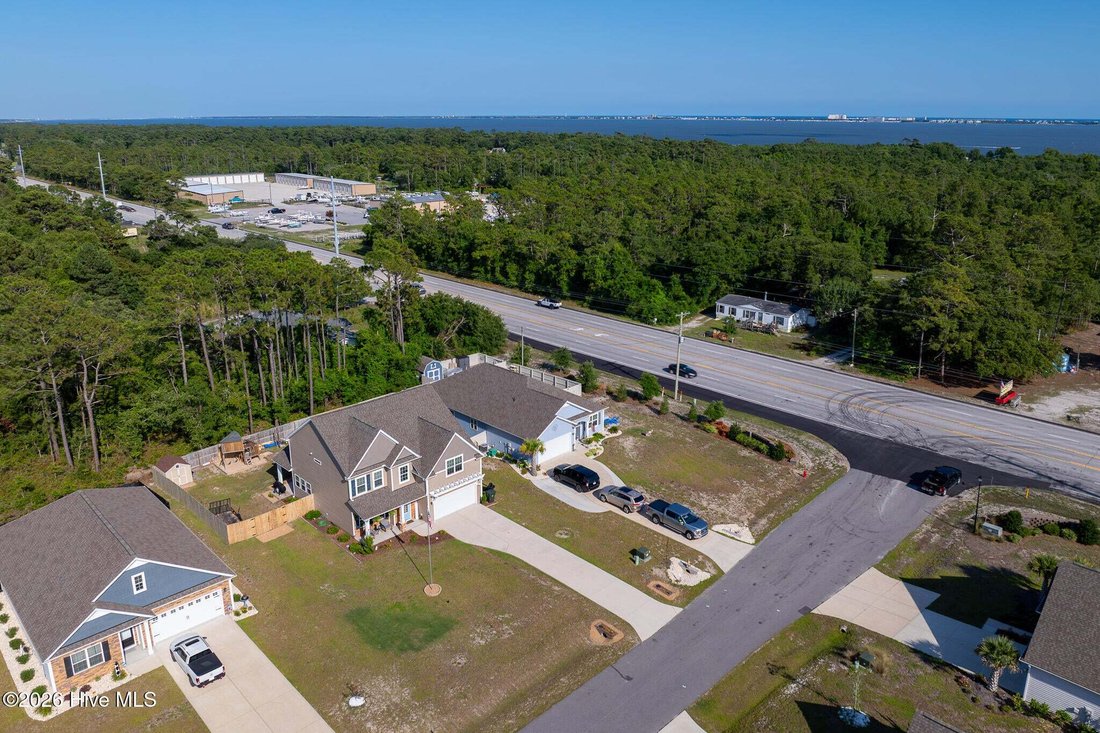 House in Newport, North Carolina, United States 4 - 18334280