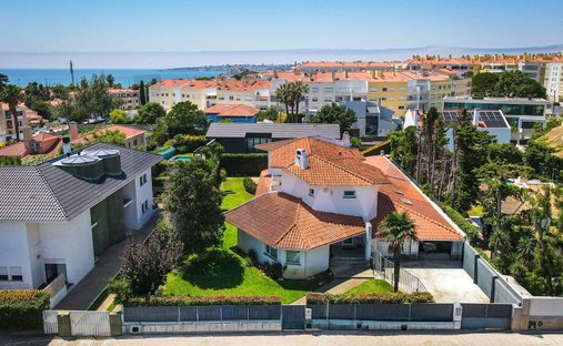 Townhouse in Carcavelos e Parede, Lisbon, Portugal 1