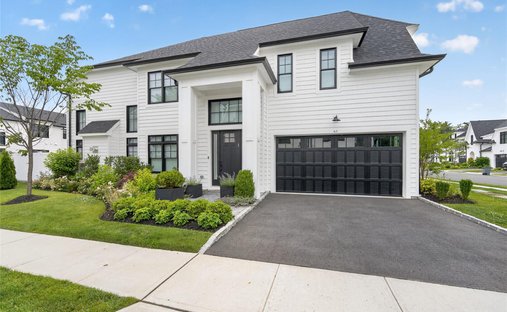 Condo in Woodbury, New York, United States 1