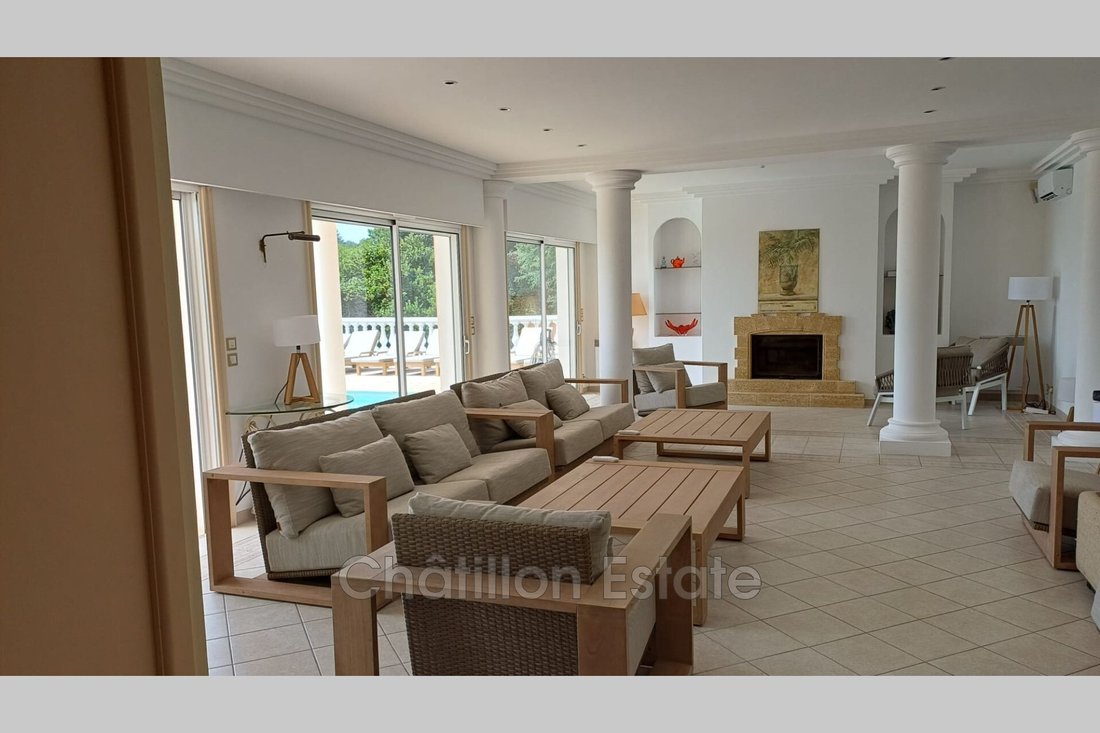 Villa in Le Cottage, Mandelieu-la-Napoule, France 3 - 18334464